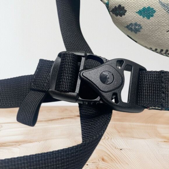 KAVU Mini Rope Bag Cozy Den Forest Animal Print Canvas Crossbody Sling NWT - Picture 6 of 7